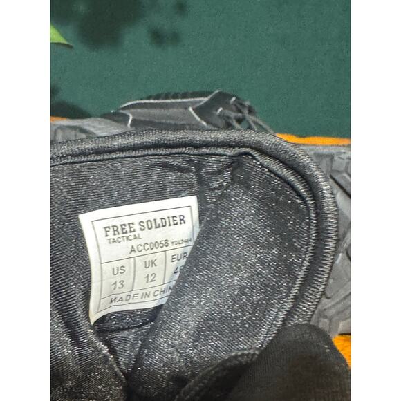 Free soldier tactical boots on great condition size 13 - Picture 5 of 6